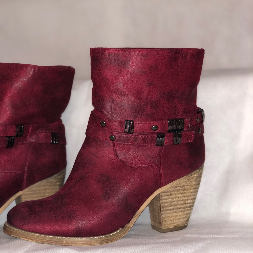Women’s Red Booties